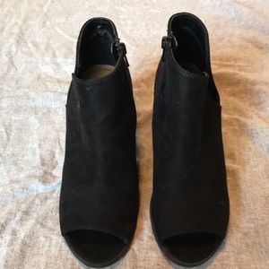 Black open toe, ankle slit platform heels